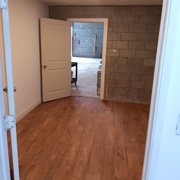 More Photos Of 1120 E 14th Pl, Los Angeles Refrigeration Cold Storage For Lease