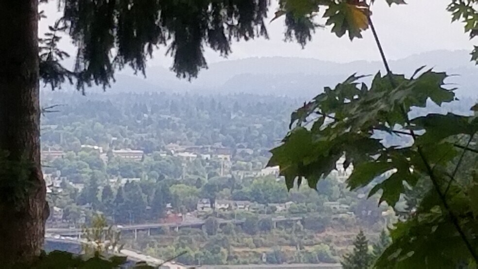 More Photos Of 911 SW Broadway Dr, Portland Apartments For Sale
