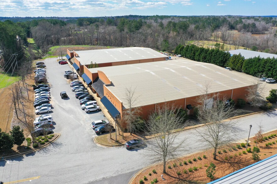More Photos Of 1667 Shug Jordan Pky, Auburn Flex For Lease