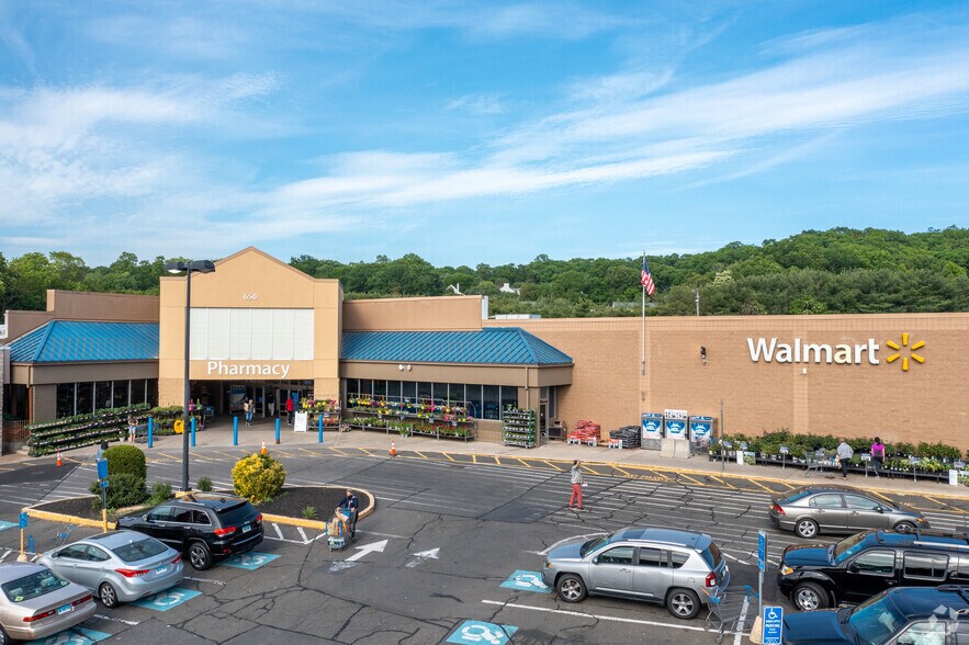 More Photos Of 650-654 Main Ave, Norwalk Unknown For Sale