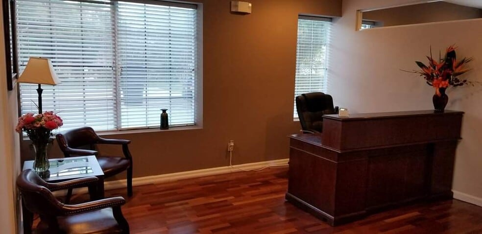 More Photos Of 405 6th St S, Saint Petersburg Office For Sale