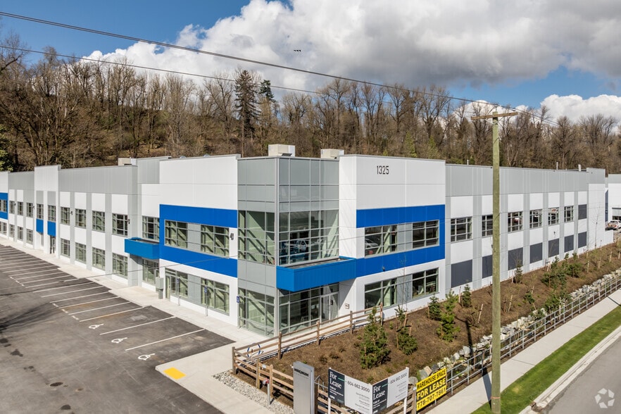 More Photos Of 1325 Riverside Rd, Abbotsford Warehouse For Lease