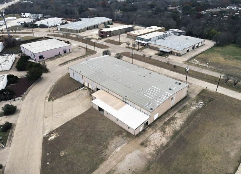 More Photos Of 1146 S Cedar Ridge Dr, Duncanville Industrial For Sale