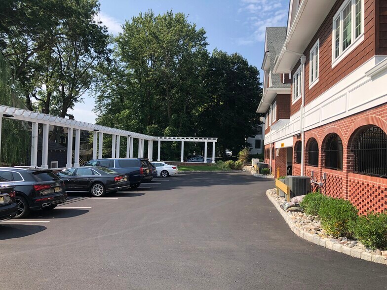 More Photos Of 32 Mount Kemble Ave, Morristown Office Residential For Lease