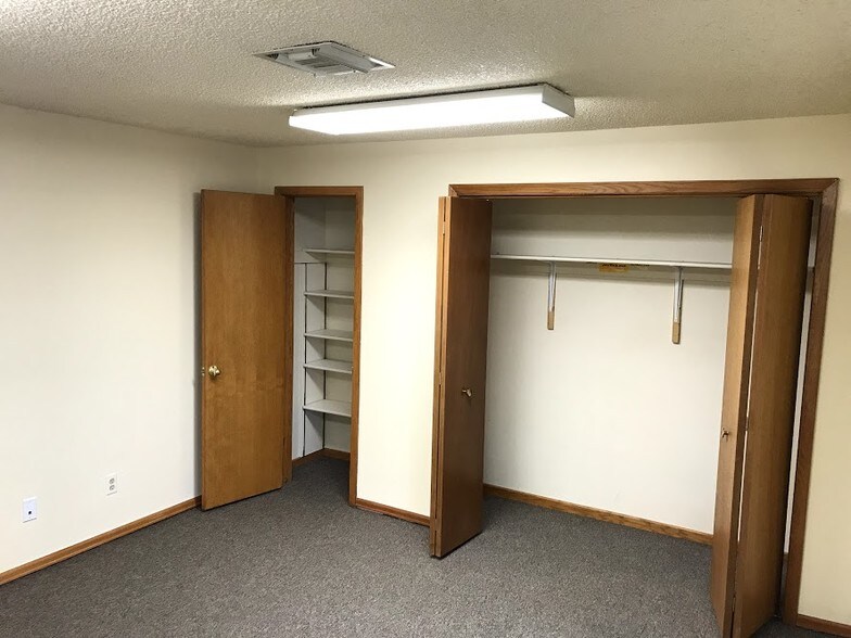 More Photos Of 3768 Norwood Dr, Littleton Warehouse For Lease