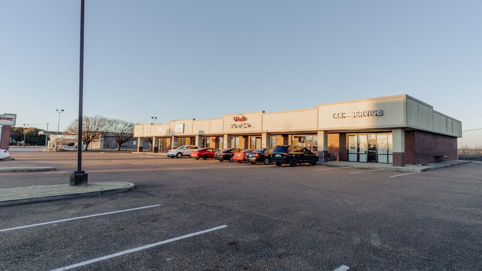 More Photos Of 2981 Harrahs Casino Pky, Robinsonville Storefront Retail Office For Sale