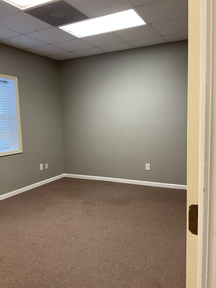 More Photos Of 157 Garrett Way NW, Milledgeville Self Storage For Lease
