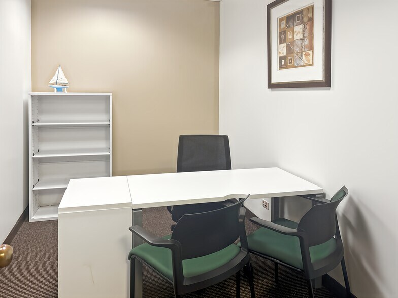 More Photos Of 1600 Golf Rd, Rolling Meadows Coworking Space