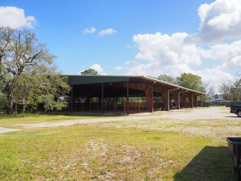 More Photos Of 1721 General Collins Ave, New Orleans Specialty For Sale