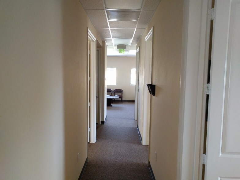 More Photos Of 3863-3869 Clairemont Dr, San Diego Medical For Lease