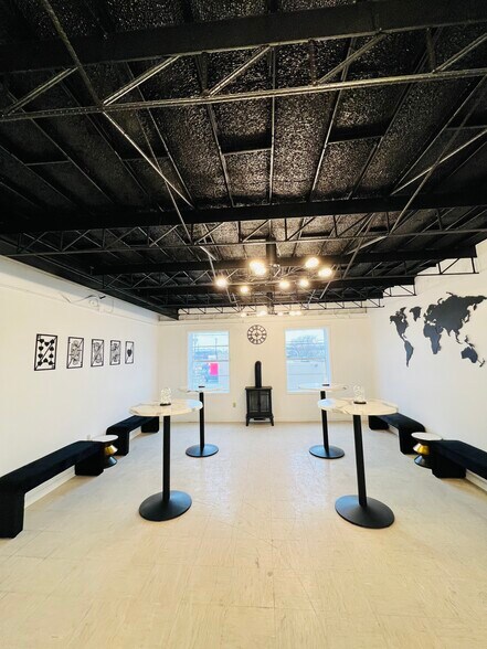 More Photos Of 100 N Main St, Galena Park Freestanding For Sale