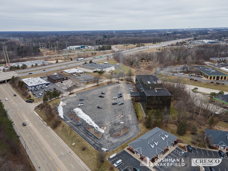 More Photos Of 16600 Sprague Rd, Middleburg Heights Office For Lease