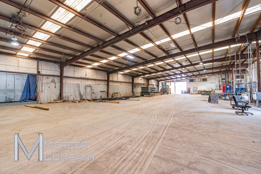 More Photos Of 4939-4959 Rendon Rd, Fort Worth Warehouse For Sale