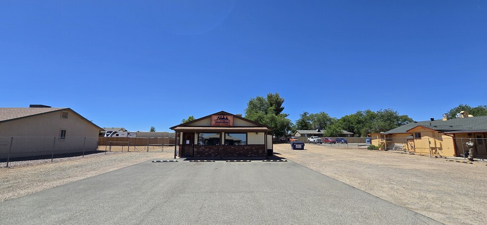 Primary Photo Of 437 Butterfield Rd, Chino Valley General Retail For Sale