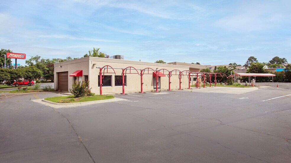 More Photos Of 9500 N Rodney Parham Rd, Little Rock Freestanding For Sale