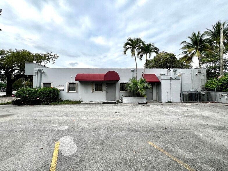 More Photos Of 4908 SW 8th St, Miami Medical For Lease