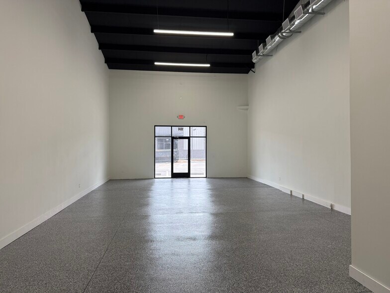 More Photos Of 45 Wilbur Dr, Saint Augustine Showroom For Lease