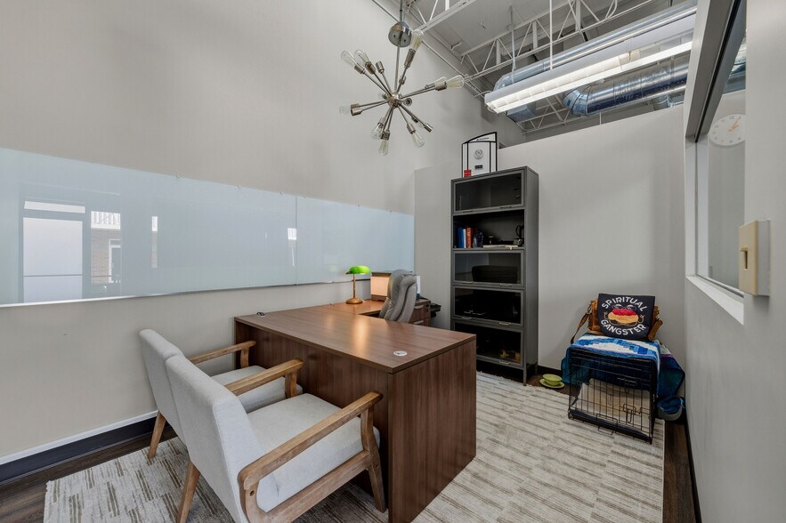 More Photos Of 1320 Ellsworth Industrial Dr, Atlanta Loft Creative Space For Lease