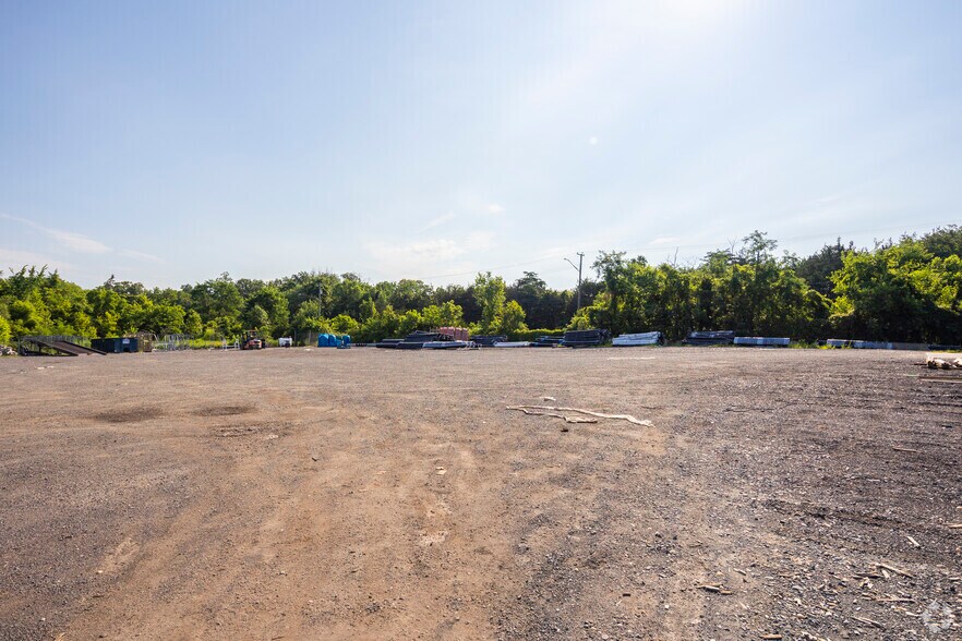 More Photos Of 14800 Thompson Rd, Chantilly Land For Sale