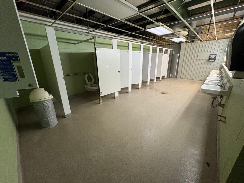 More Photos Of 1201 Cumberland Ave, West Lafayette Office For Lease