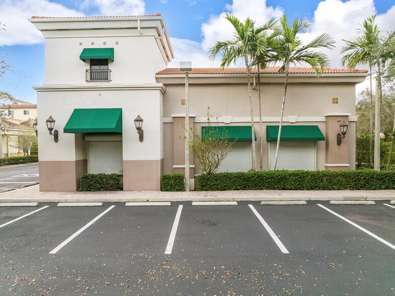 More Photos Of 4471 Weston Rd, Weston Freestanding For Lease