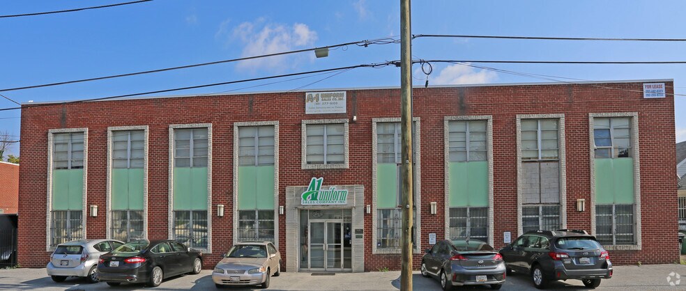 More Photos Of 4010 Volta Ave, Brentwood Warehouse For Lease
