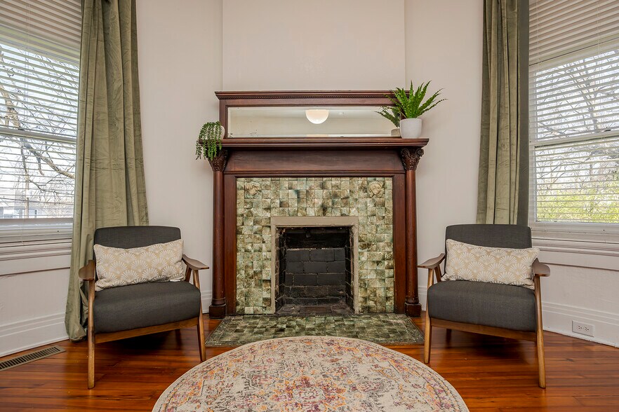 More Photos Of 199 E Loudon Ave, Lexington Office Residential For Sale