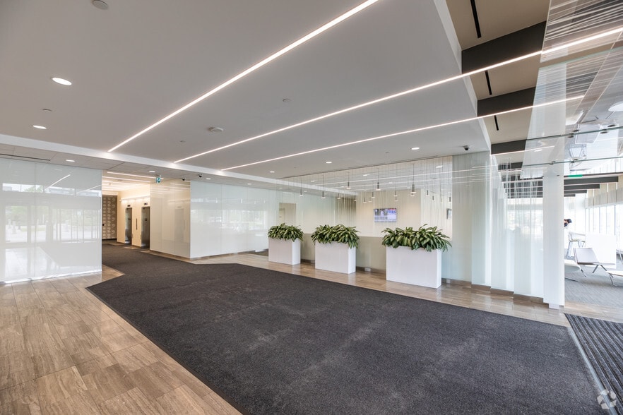 More Photos Of 4701 Tahoe Blvd, Mississauga Office For Lease