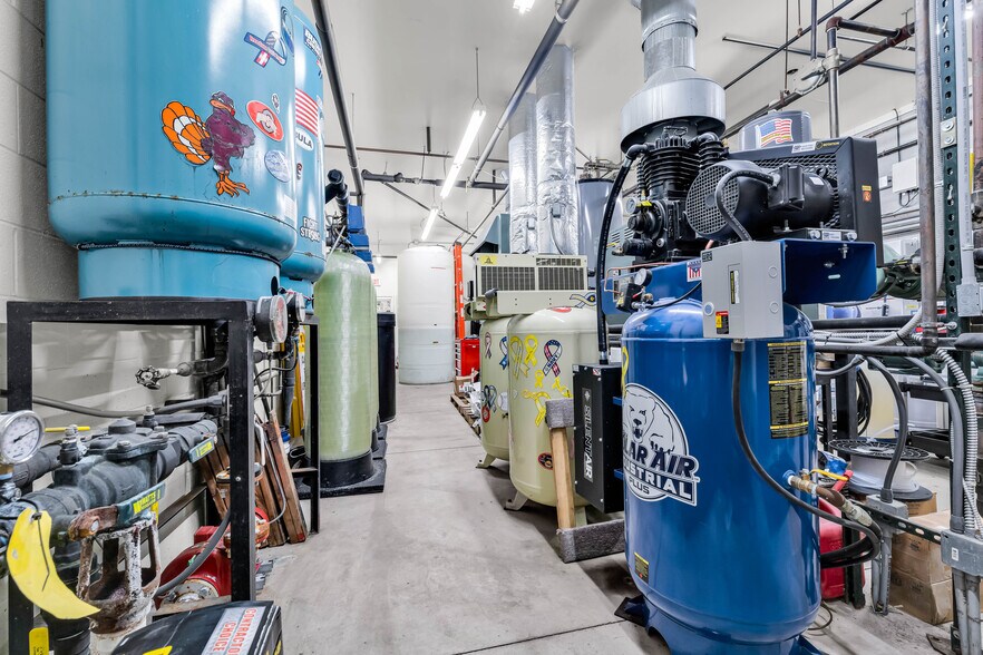 More Photos Of 732 Corylus Dr, Pataskala Carwash For Sale