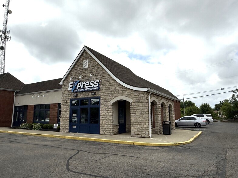 More Photos Of 2200 N Limestone St, Springfield Unknown For Lease