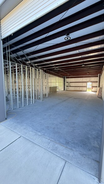 More Photos Of 4557 Savannah Hwy, Ravenel Light Manufacturing For Lease