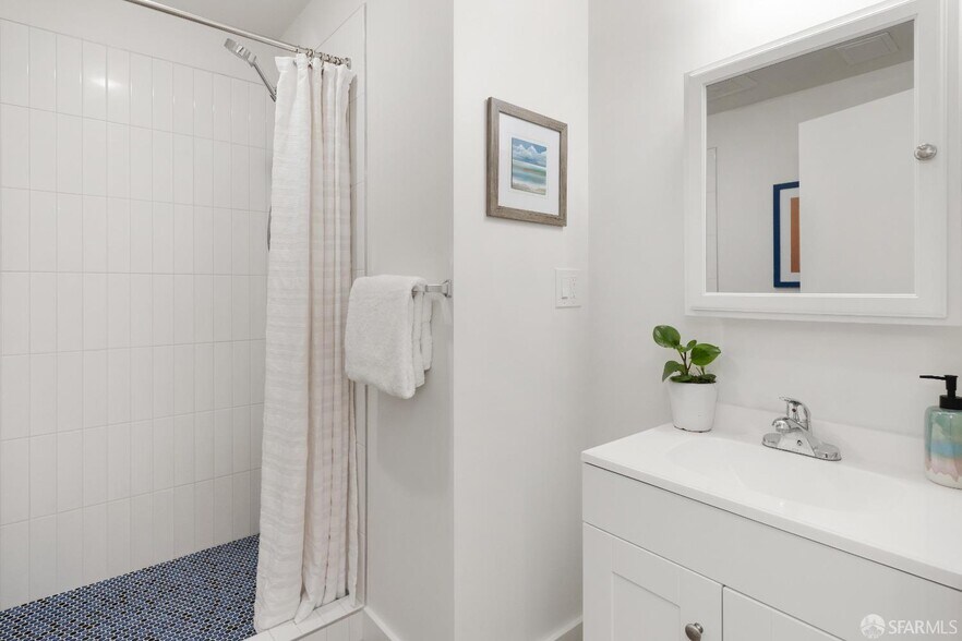 More Photos Of 4326 Irving St, San Francisco Apartments For Sale