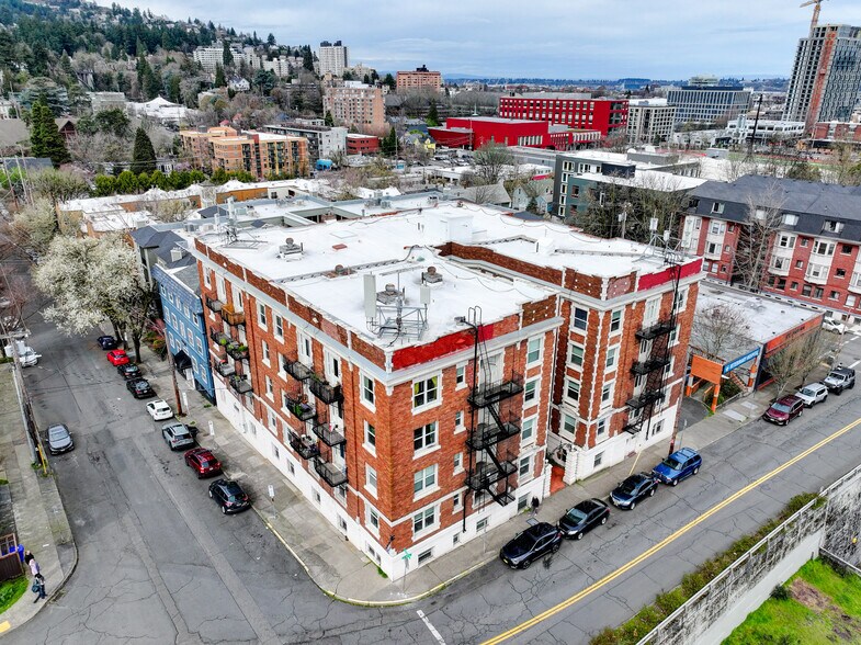 More Photos Of 1429 SW 14th Ave, Portland Apartments For Sale