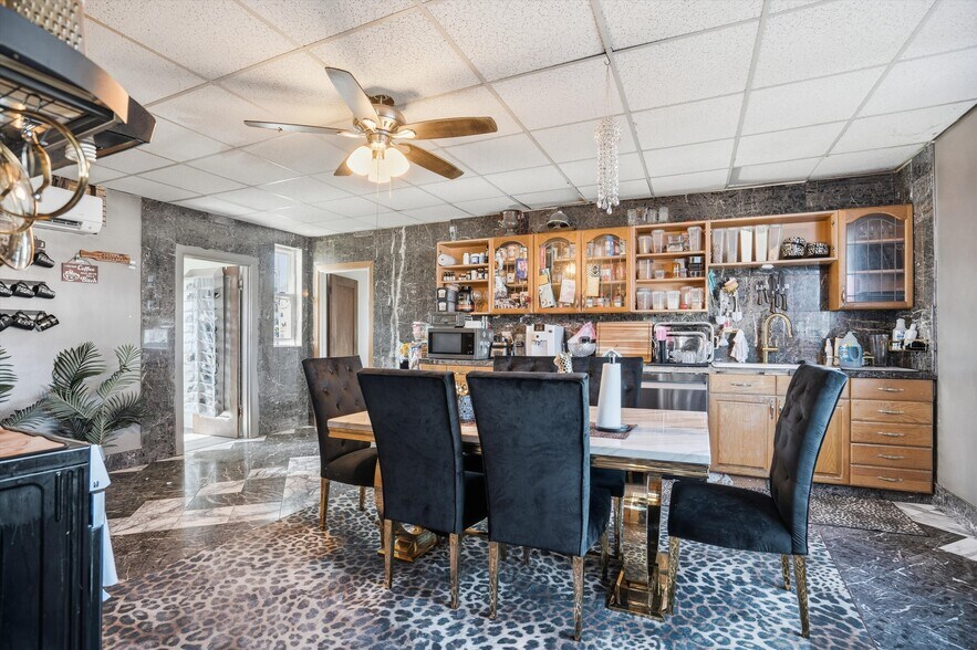 More Photos Of 511 3rd St, Rodeo Storefront Retail Residential For Sale