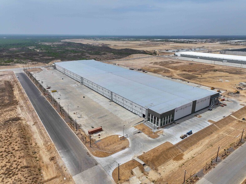 Primary Photo Of 21648 Kraus Lp, Laredo Industrial For Lease