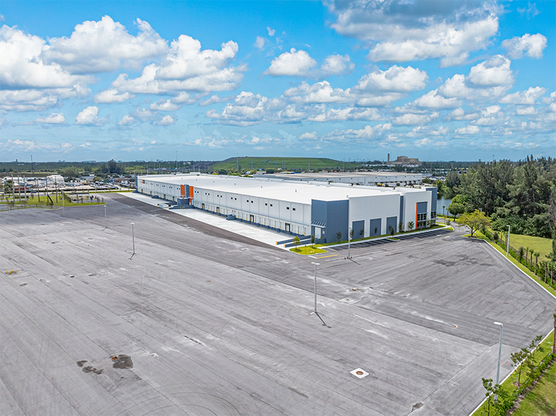 More Photos Of 3055 Burris Rd, Davie Unknown For Lease