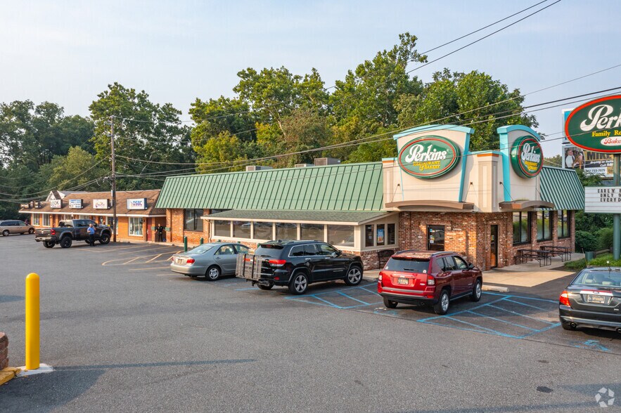 More Photos Of 1900-1918 Kirkwood Hwy, Newark Unknown For Lease