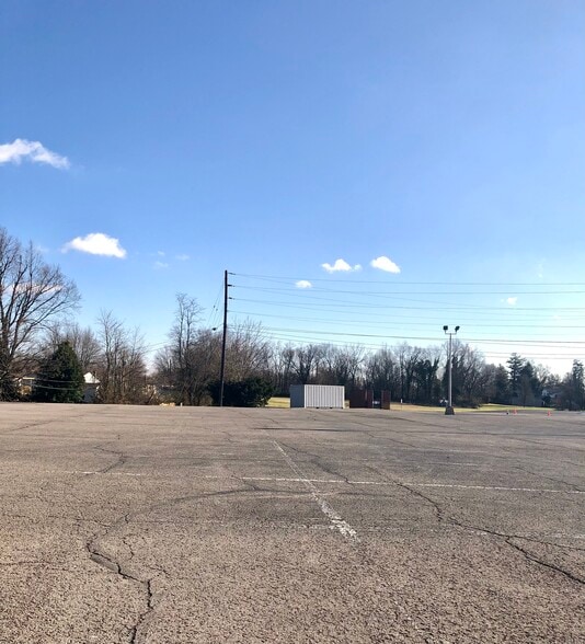 More Photos Of 401 W Poplar St, Elizabethtown Religious Facility For Sale