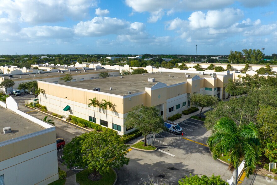 More Photos Of 935 NW 31st Ave, Pompano Beach Warehouse For Lease