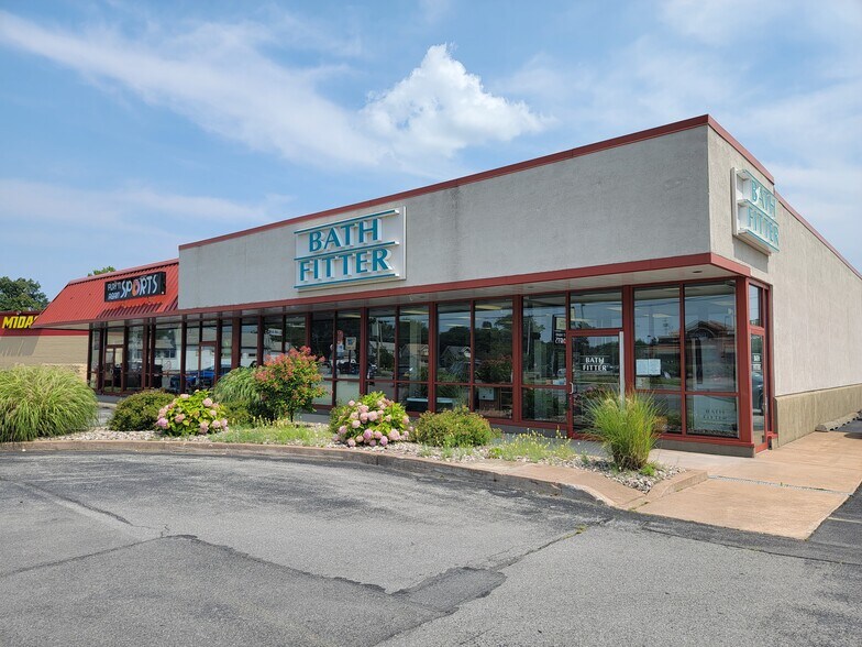 Primary Photo Of 3910 Brewerton Rd, North Syracuse Freestanding For Sale