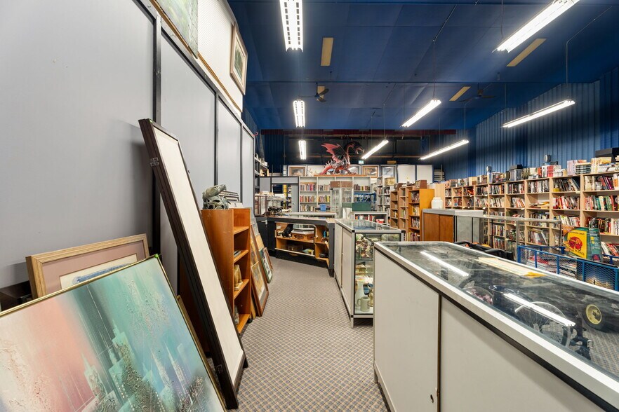 More Photos Of 33017 1st Av, Mission Flex For Lease