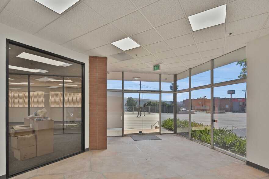 More Photos Of 6623-6625 Washington Blvd, Los Angeles Warehouse For Lease