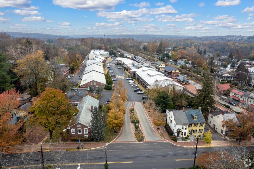 More Photos Of 500-580 Union Square Dr, New Hope Coworking Space