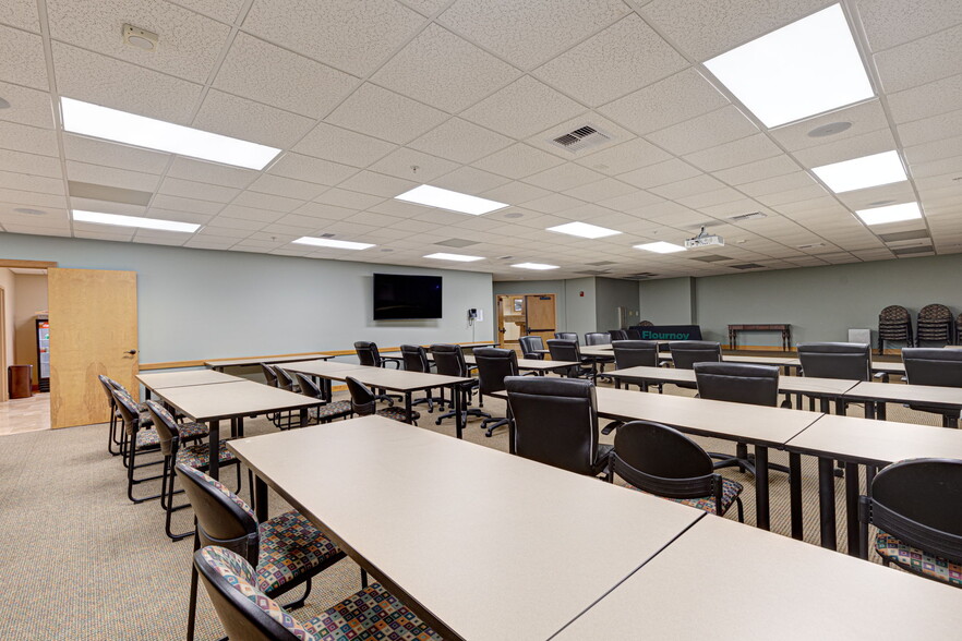 More Photos Of 1100 Brookstone Centre Pky, Columbus Office Residential For Sale