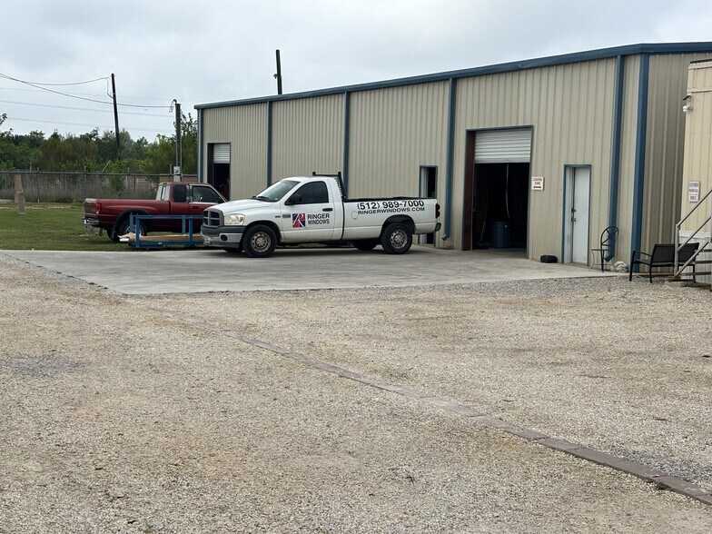 More Photos Of 1403 W Welch St, Taylor Warehouse For Sale