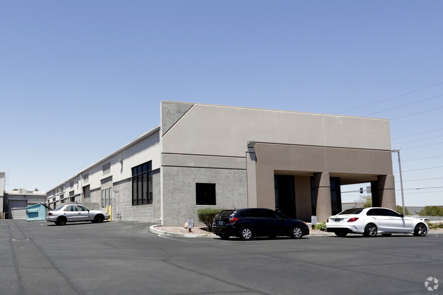 More Photos Of 3035 E Patrick Ln, Las Vegas Unknown For Lease