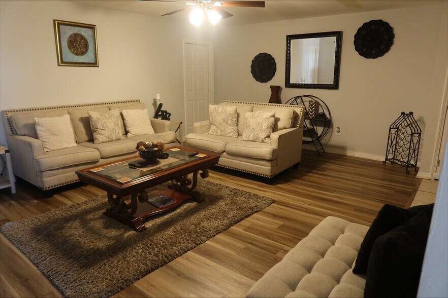 More Photos Of 753 Oakleigh Ave, Gulfport Apartments For Sale