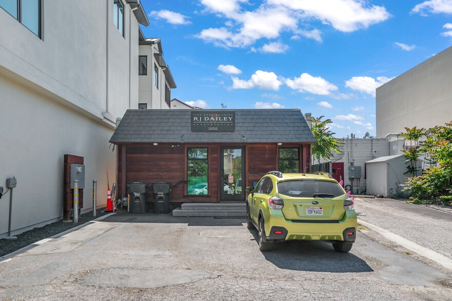 More Photos Of 401 1st St, Los Altos Medical For Sale