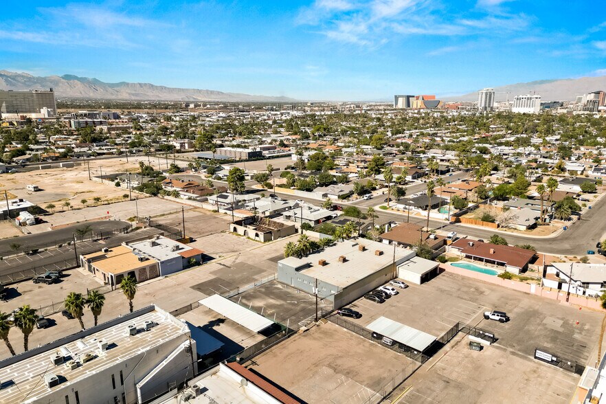 More Photos Of 830 E Sahara Ave, Las Vegas Loft Creative Space For Lease