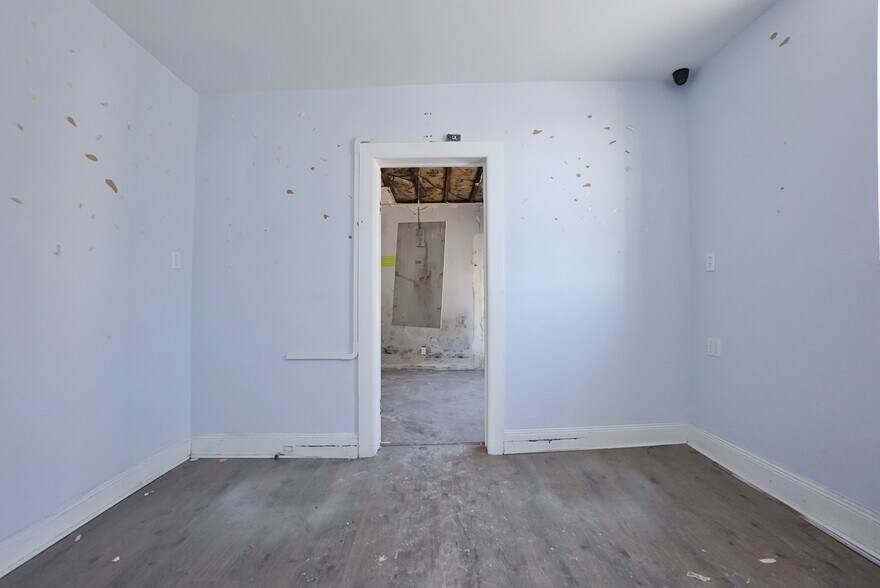 More Photos Of 1227 60th St, Brooklyn Warehouse For Sale